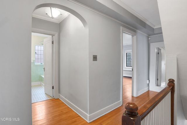 2542 Meadowwood Drive, Toledo, OH 43606