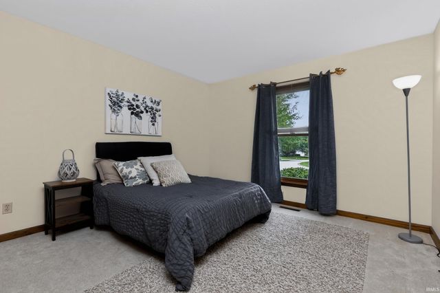 51200 Pheasant Run Drive, Granger, IN 46530