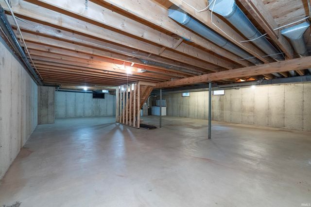 51200 Pheasant Run Drive, Granger, IN 46530