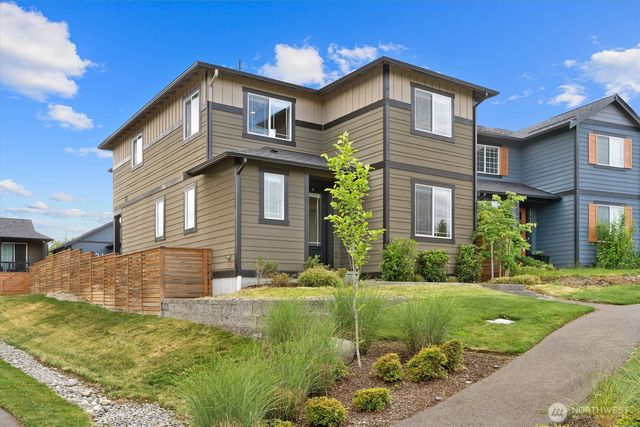 18774 E Edmunds Court E, Bonney Lake, WA 98391