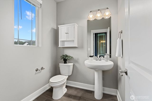 18774 E Edmunds Court E, Bonney Lake, WA 98391