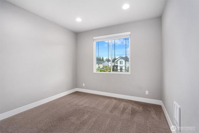 18774 E Edmunds Court E, Bonney Lake, WA 98391