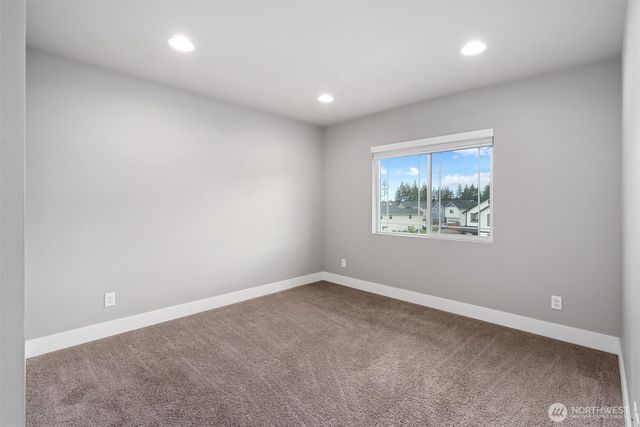 18774 E Edmunds Court E, Bonney Lake, WA 98391