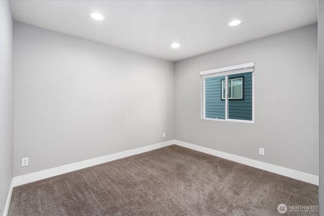 18774 E Edmunds Court E, Bonney Lake, WA 98391