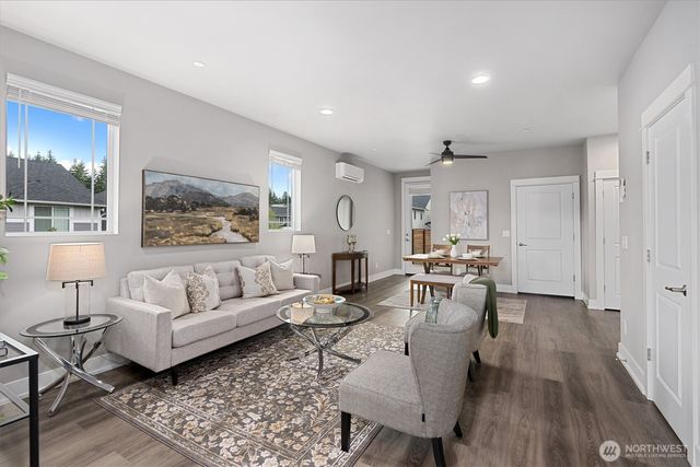 18774 E Edmunds Court E, Bonney Lake, WA 98391