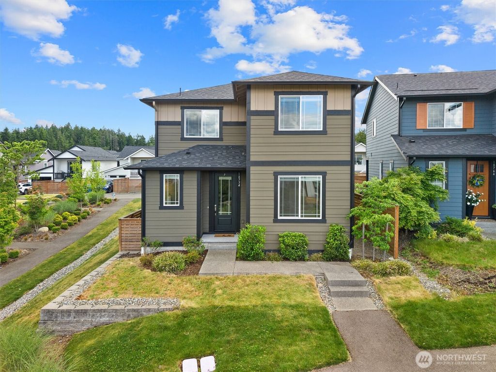 18774 E Edmunds Court E, Bonney Lake, WA 98391