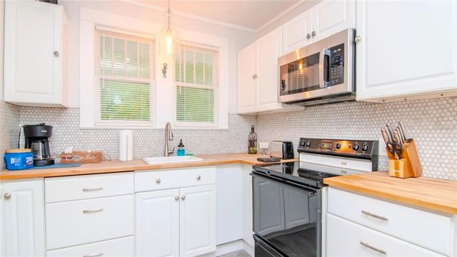 1466 LAURA STREET, Clearwater, FL 33755