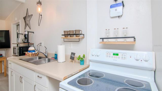 1466 LAURA STREET, Clearwater, FL 33755