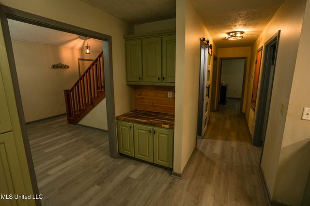 131 Chapel Clliff Drive, Raymond, MS 39154