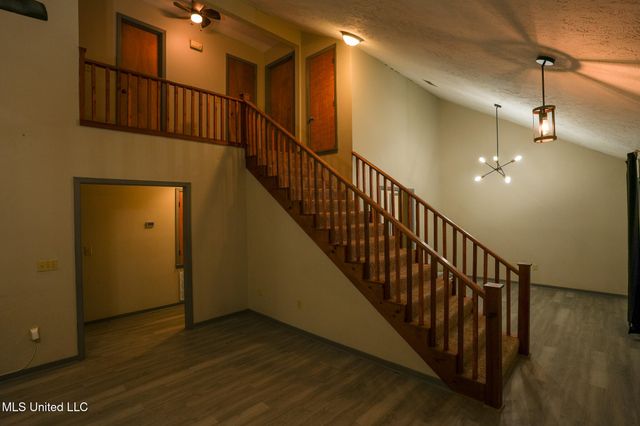 131 Chapel Clliff Drive, Raymond, MS 39154