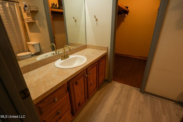 131 Chapel Clliff Drive, Raymond, MS 39154