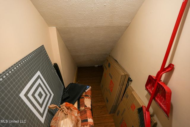 131 Chapel Clliff Drive, Raymond, MS 39154