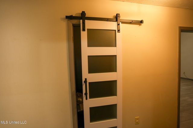 131 Chapel Clliff Drive, Raymond, MS 39154