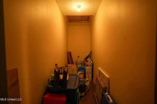 131 Chapel Clliff Drive, Raymond, MS 39154