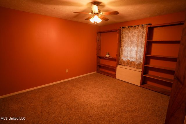 131 Chapel Clliff Drive, Raymond, MS 39154