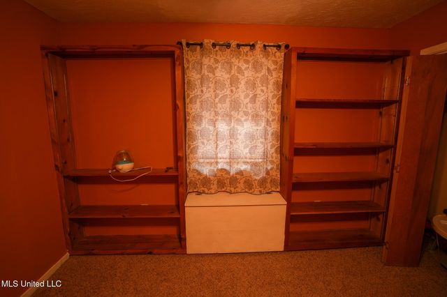 131 Chapel Clliff Drive, Raymond, MS 39154