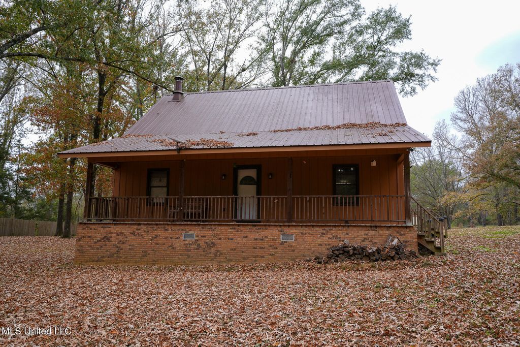 131 Chapel Clliff Drive, Raymond, MS 39154