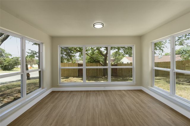 6112 W Poly Webb Road, Arlington, TX 76016