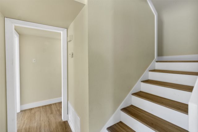 6112 W Poly Webb Road, Arlington, TX 76016
