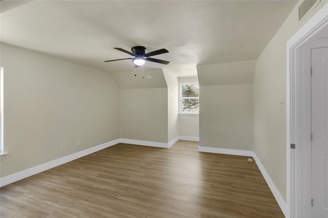6112 W Poly Webb Road, Arlington, TX 76016