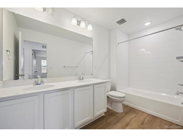 4325 Elkwood Ct, Johnstown, CO 80534