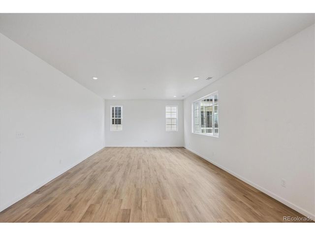 4325 Elkwood Ct, Johnstown, CO 80534