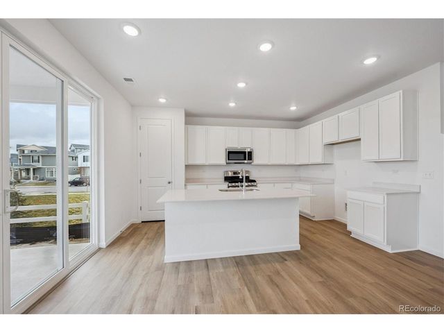 4325 Elkwood Ct, Johnstown, CO 80534