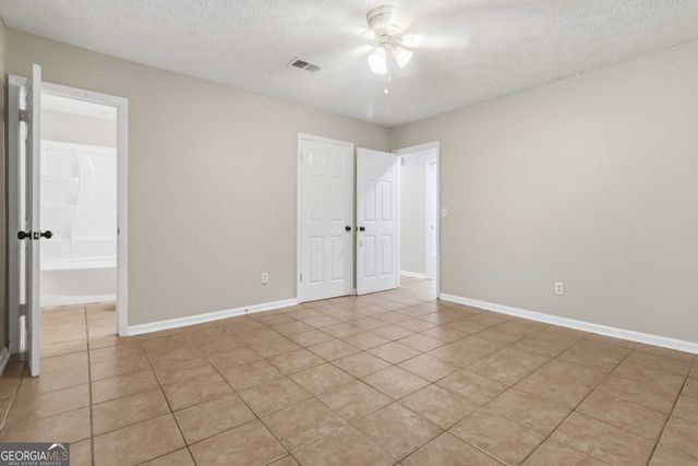 8227 Englewood Trail, Riverdale, GA 30274