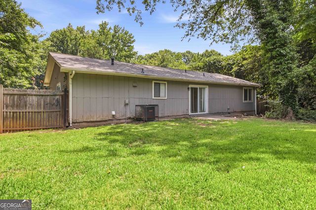 8227 Englewood Trail, Riverdale, GA 30274