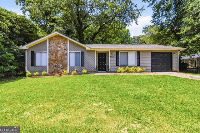 8227 Englewood Trail, Riverdale, GA 30274