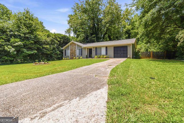 8227 Englewood Trail, Riverdale, GA 30274