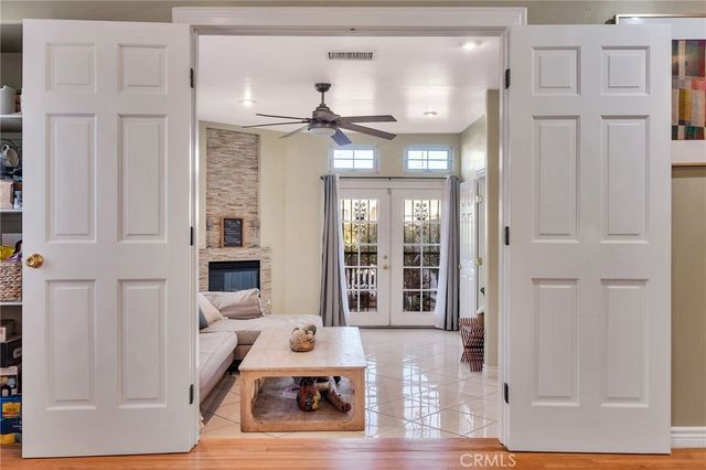 8819 Glider, Los Angeles, CA 90045