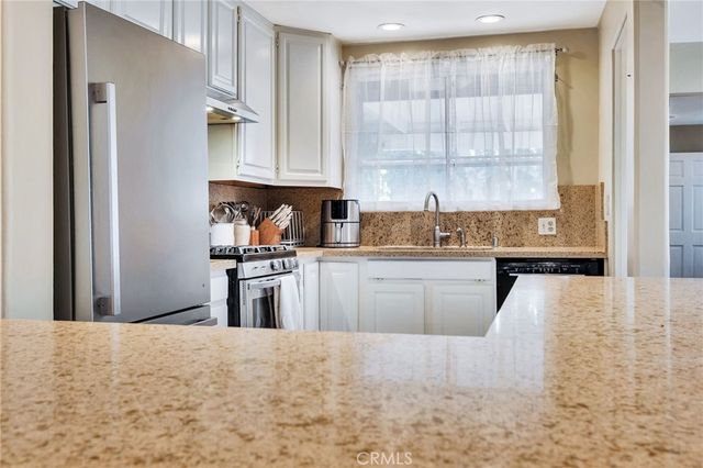 8819 Glider, Los Angeles, CA 90045