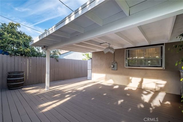 8819 Glider, Los Angeles, CA 90045