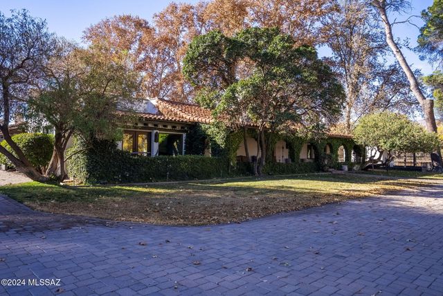 31 Santa Gertrudis Lane, Tumacacori, AZ 85640