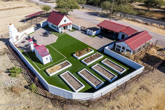 31 Santa Gertrudis Lane, Tumacacori, AZ 85640