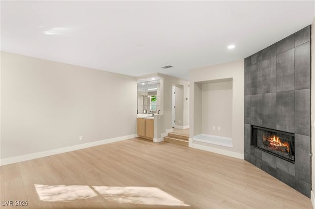 2104 Inverness Drive, Henderson, NV 89074