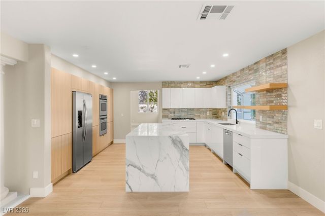 2104 Inverness Drive, Henderson, NV 89074