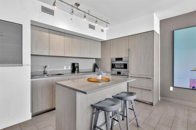 4010 S Ocean Dr R3106, Hollywood, FL 33019