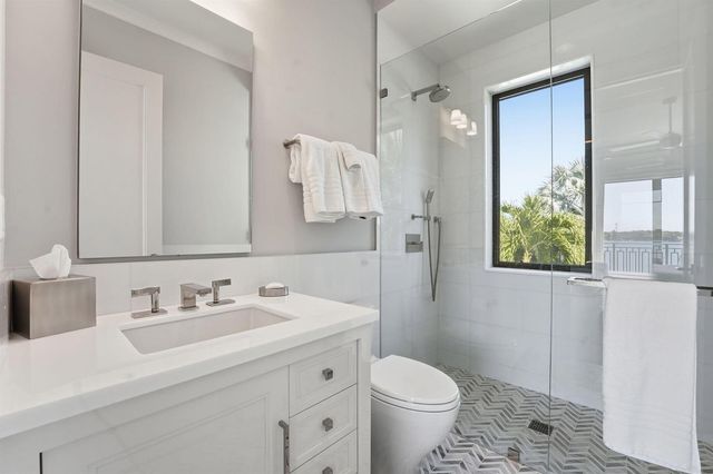 825 W Oyster Lane, Lantana, FL 33462