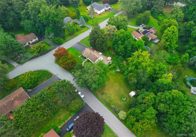 53 Harkin Road, Carmel, NY 10512