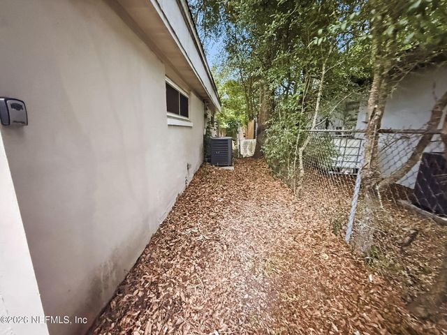 5207 JANICE Circle S, Jacksonville, FL 32210