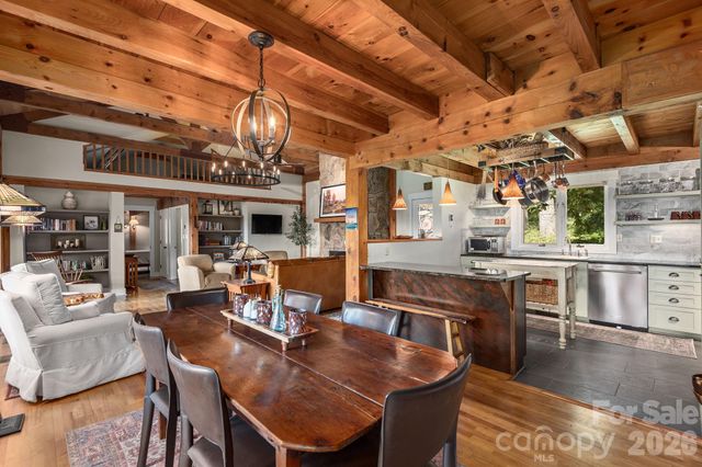 107 Buffalo Trail, Asheville, NC 28805
