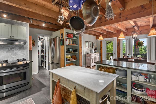 107 Buffalo Trail, Asheville, NC 28805