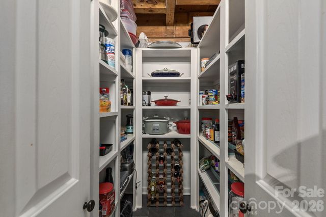 107 Buffalo Trail, Asheville, NC 28805