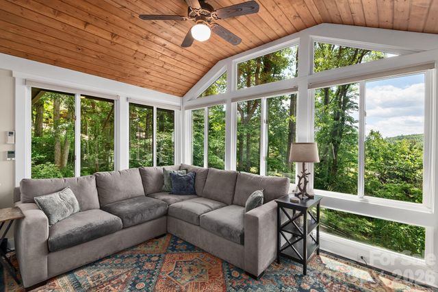 107 Buffalo Trail, Asheville, NC 28805