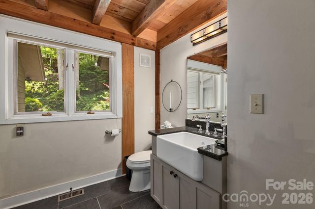 107 Buffalo Trail, Asheville, NC 28805