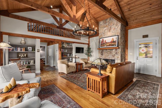 107 Buffalo Trail, Asheville, NC 28805