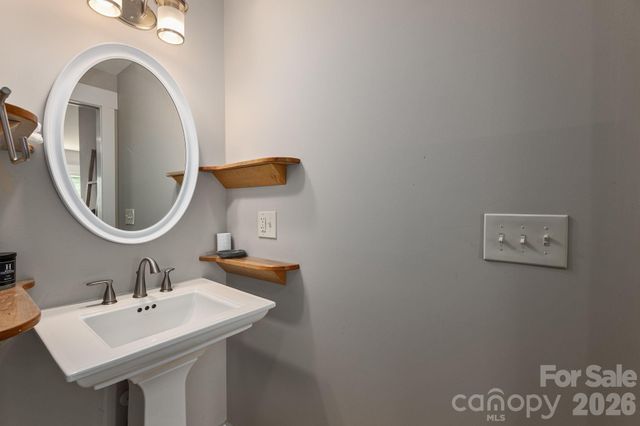 107 Buffalo Trail, Asheville, NC 28805