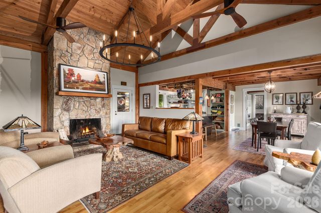 107 Buffalo Trail, Asheville, NC 28805